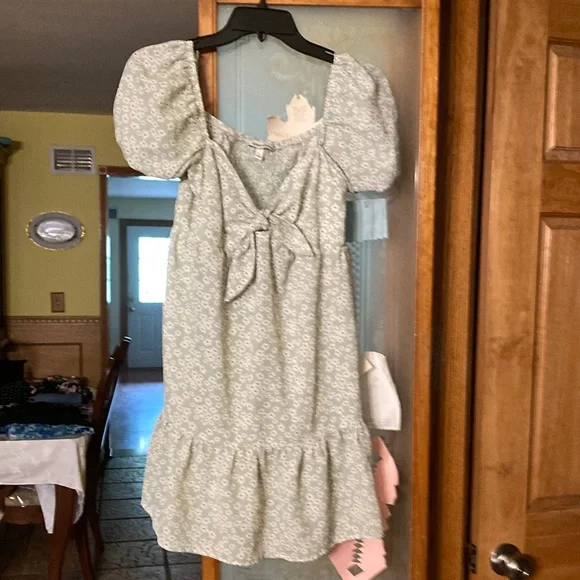 Dresses | Sage Green Dress With White Flowers | Poshmark